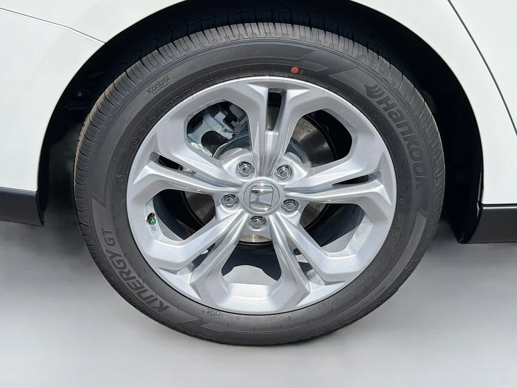 New 2026 Platinum White Pearl Honda LX image 10