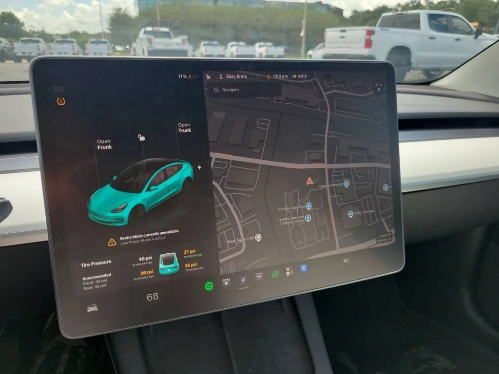 Used 2022 White Tesla RWD image 12