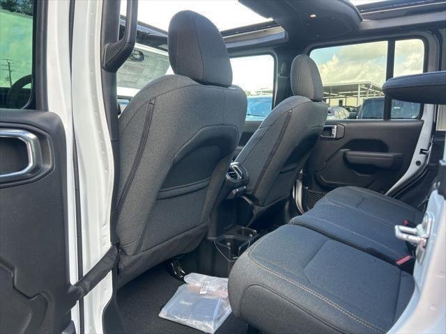 2025 Jeep Wrangler 4-Door Willys - Photo 32