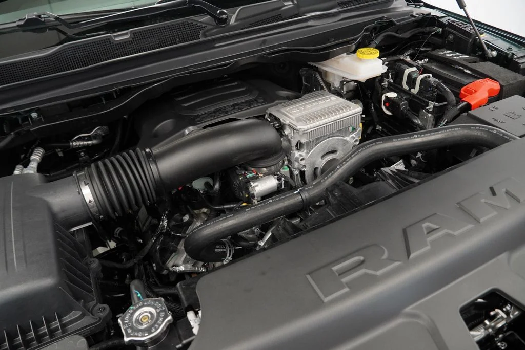 New 2026 Serrano-Green Metallic Exterior Paint RAM Big Horn/Lone Star image 36