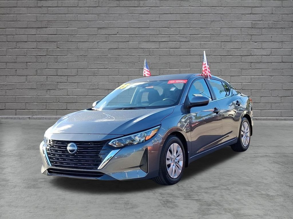Used 2025 Gray Nissan S image 4