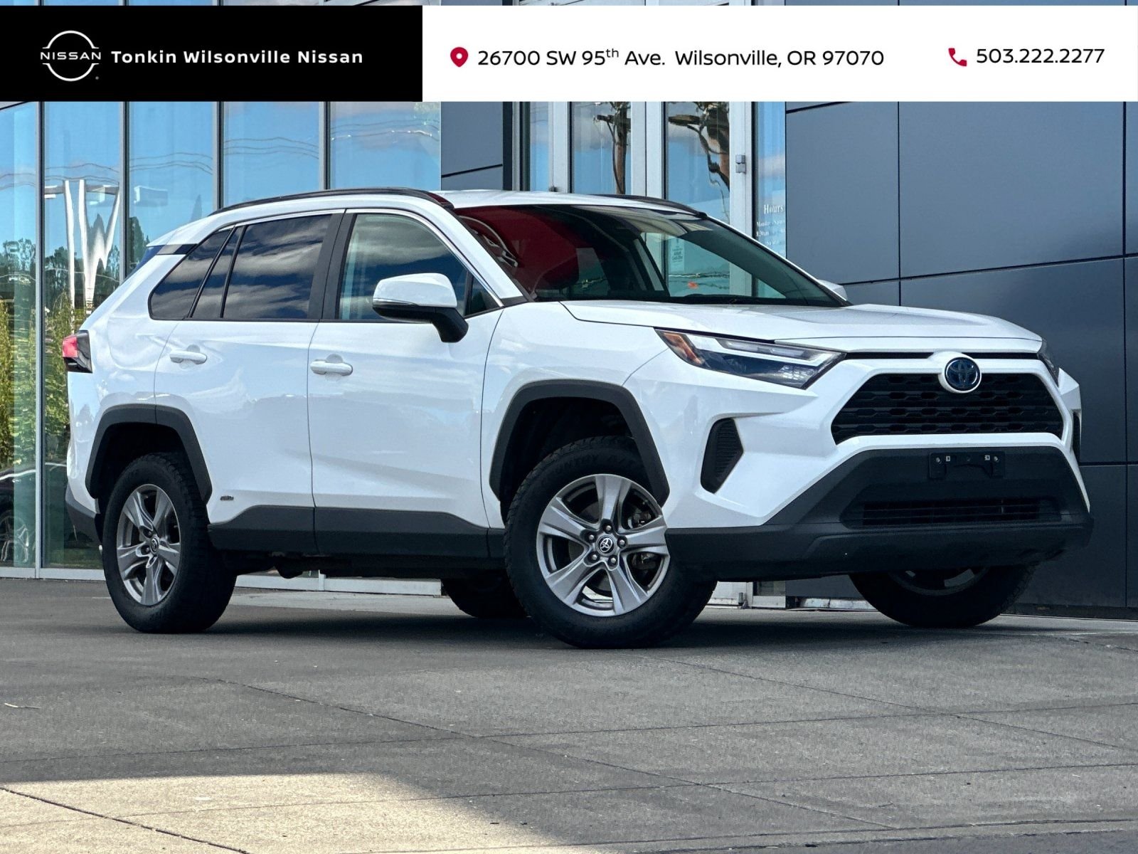 Used 2023 Ice Toyota LE image 1