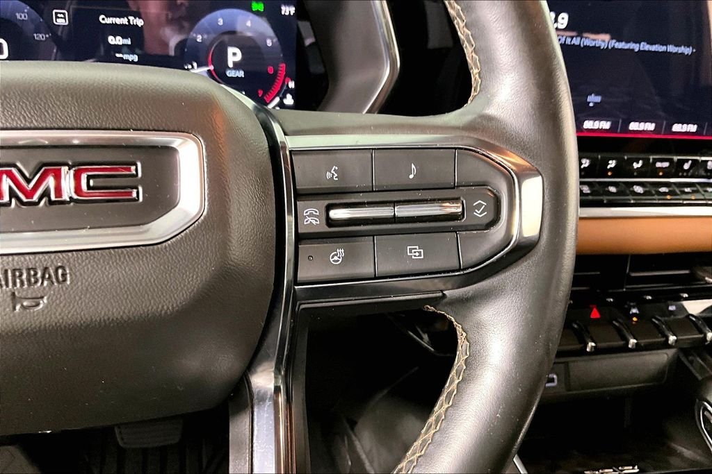 Used 2024 White GMC AT4 image 12