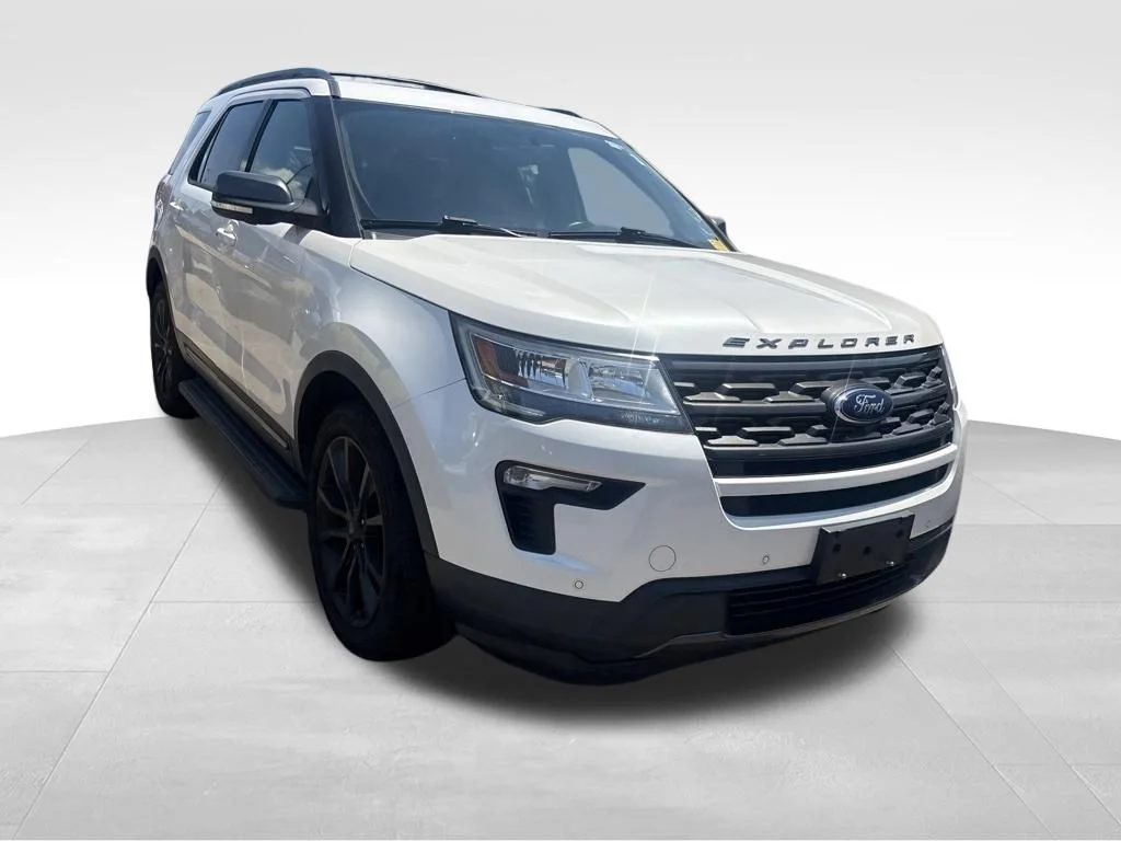Used 2018 White Ford XLT image 8
