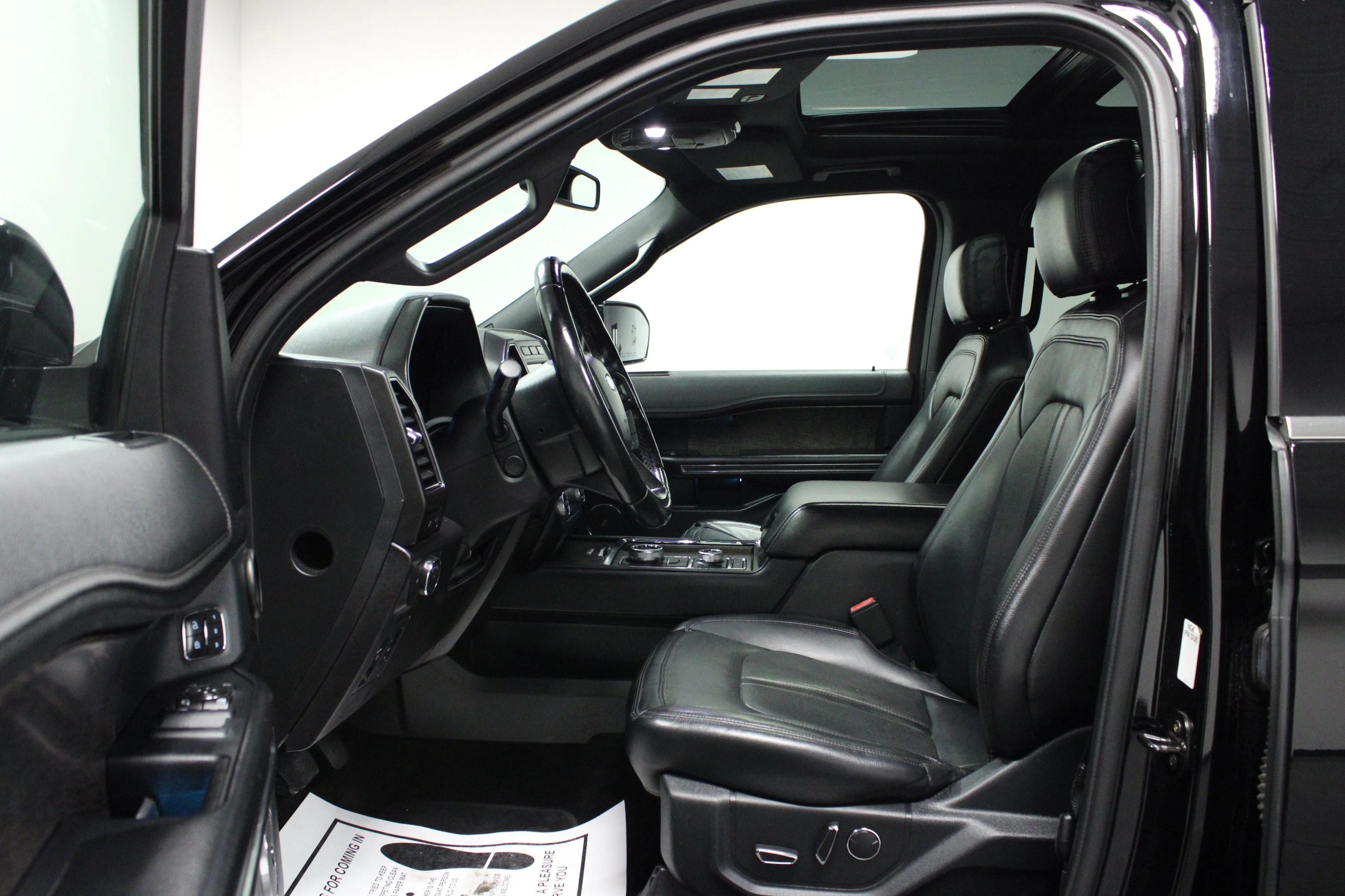 Used 2018 Shadow Black Ford Limited image 12
