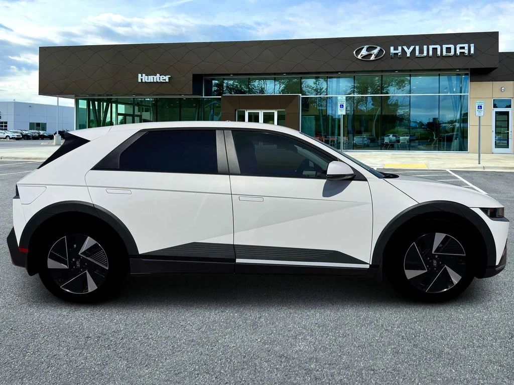 New 2026 Atlas White Hyundai SEL image 9