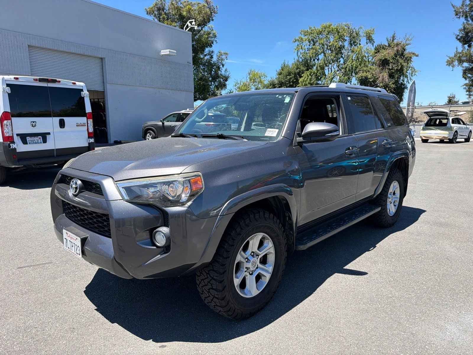 Used 2015 Magnetic Gray Metallic Toyota SR5 Premium image 3
