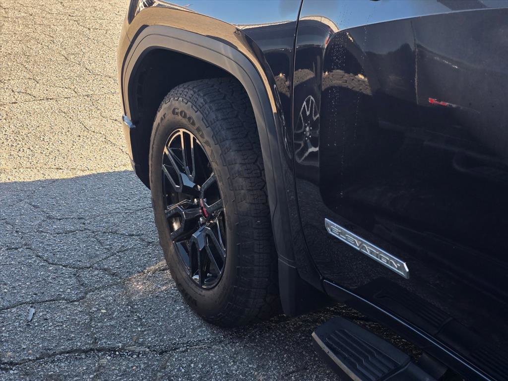 Used 2022 TITANIUM RUSH METALLIC GMC Elevation image 20
