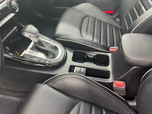 Used 2024 Snow White Pearl Kia GT-Line image 15