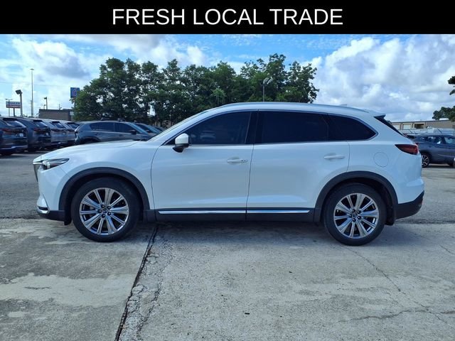 Used 2021 White Mazda Signature image 8