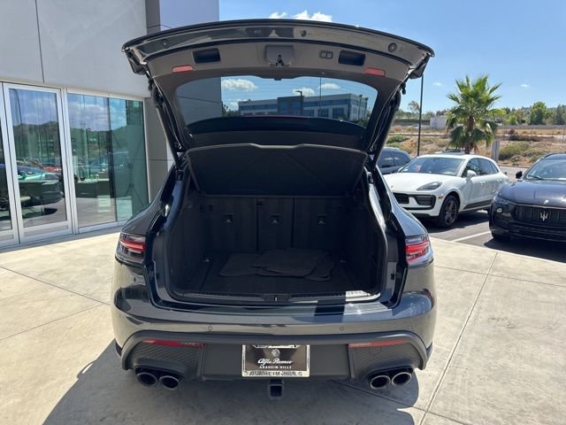 2024 Porsche Macan T - Photo 9