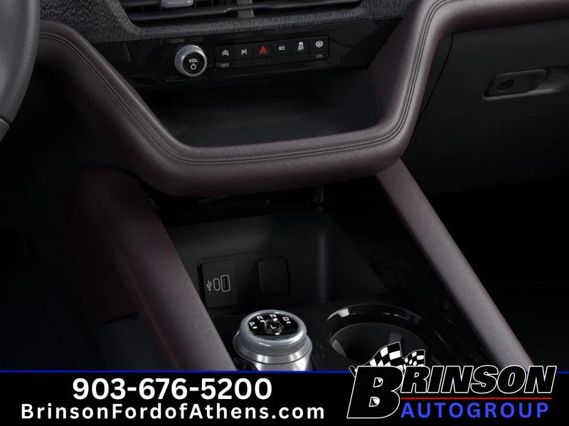 New 2026 Star White Metallic Tri-Coat Ford Platinum™ image 15