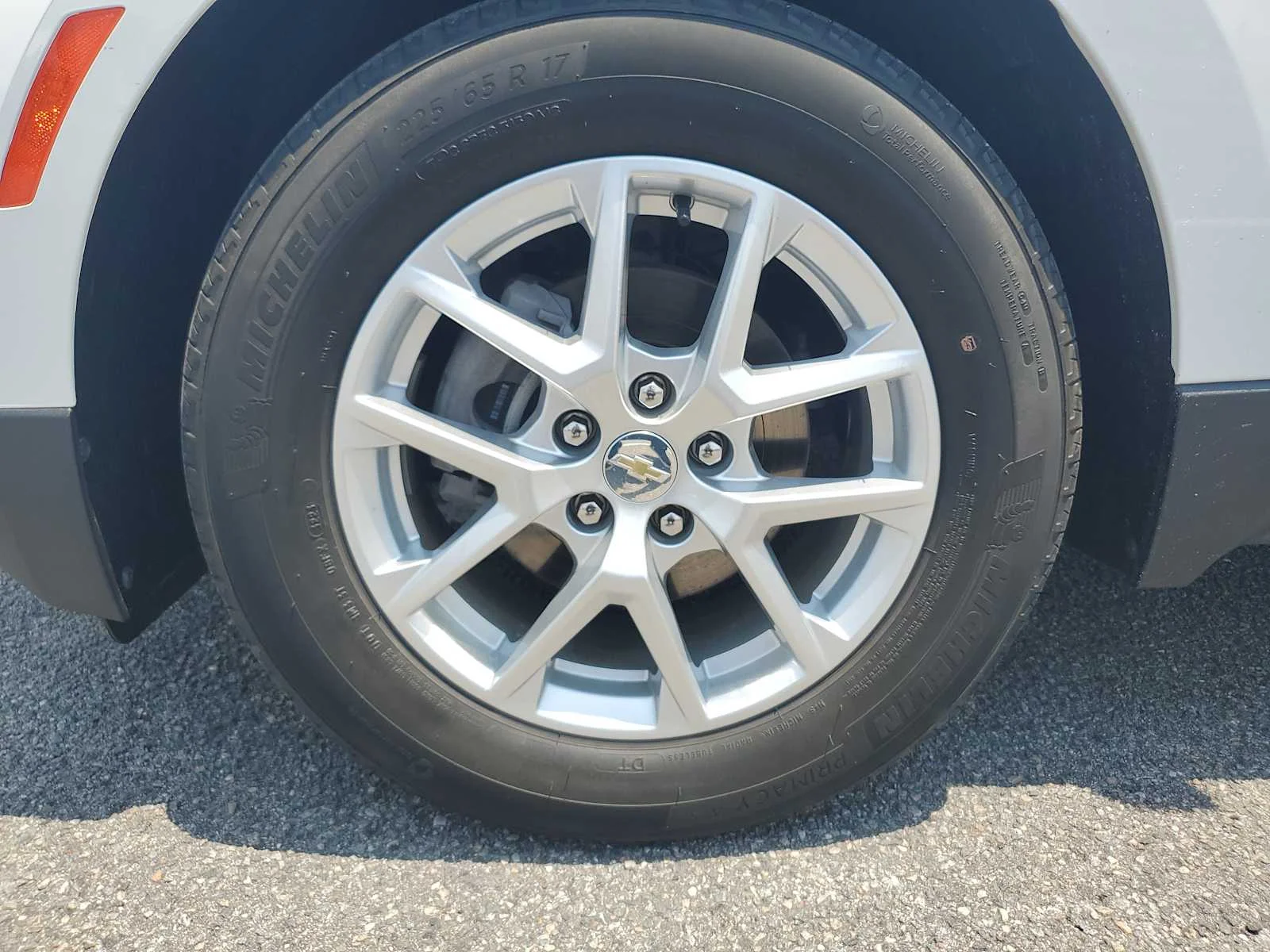Used 2024 Summit White Chevrolet LS image 11