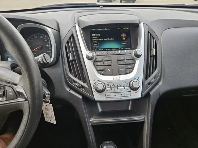 Used 2016 SILVER ICE METALLIC Chevrolet L image 14
