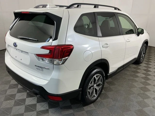 Used 2023 White Subaru Premium image 6