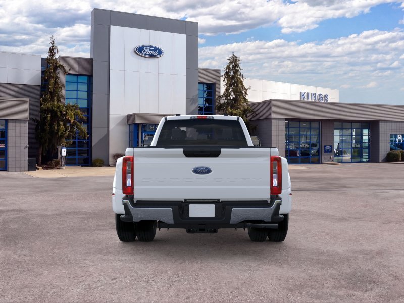 New 2026 Oxford White Ford F-350® XL image 5
