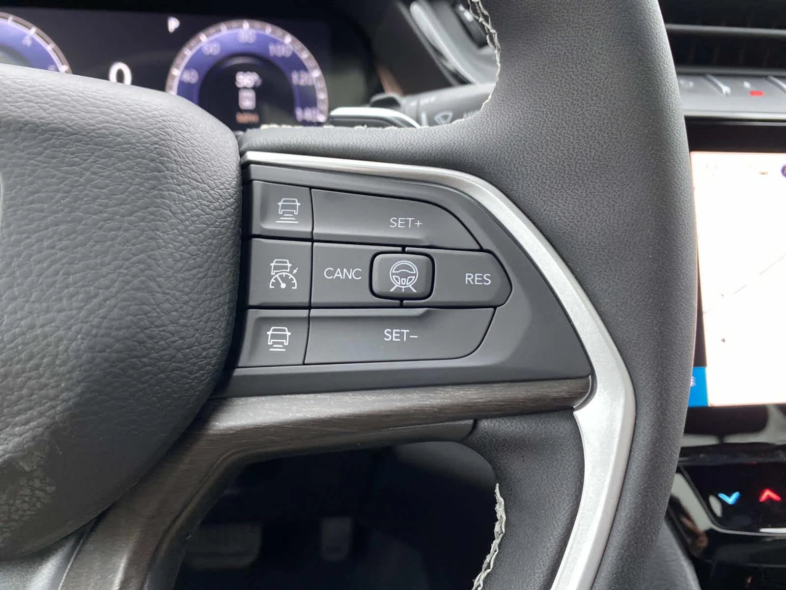 New 2026 Silver Zynith Jeep Laredo Altitude image 15