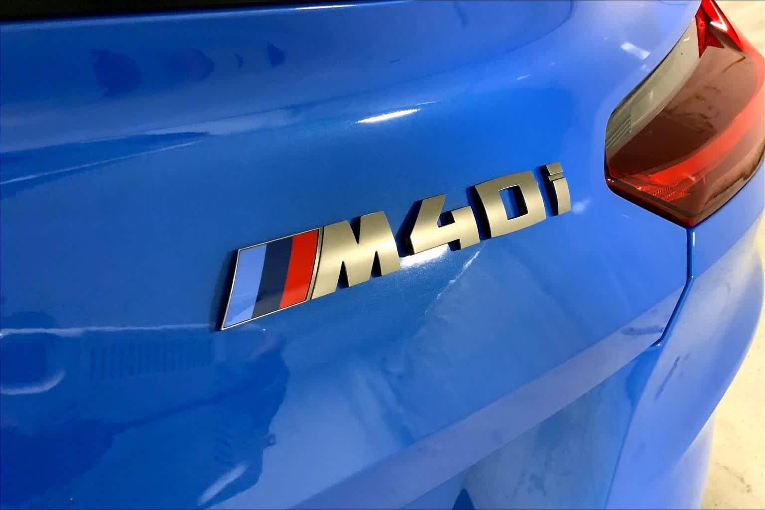Used 2020 Misano Blue Metallic BMW sDriveM40i image 9