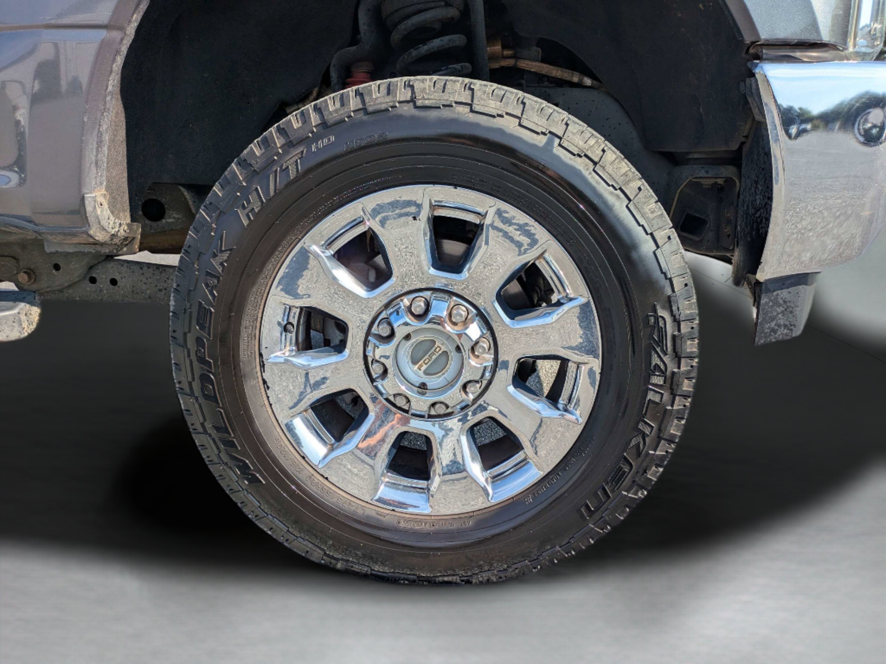 Used 2017 Magnetic Ford Lariat image 30