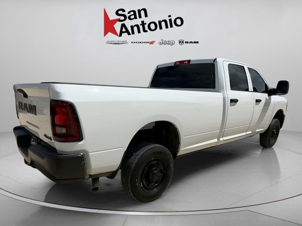 New 2026 Bright White Clearcoat RAM Tradesman image 17