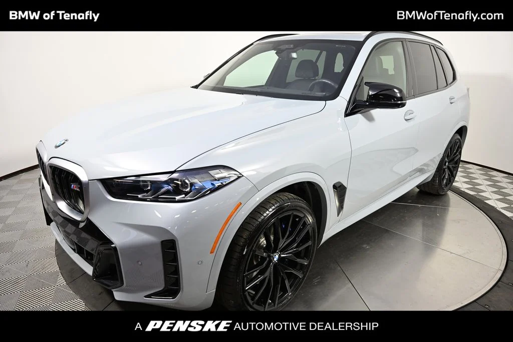 2025 BMW X5 M60i's photo