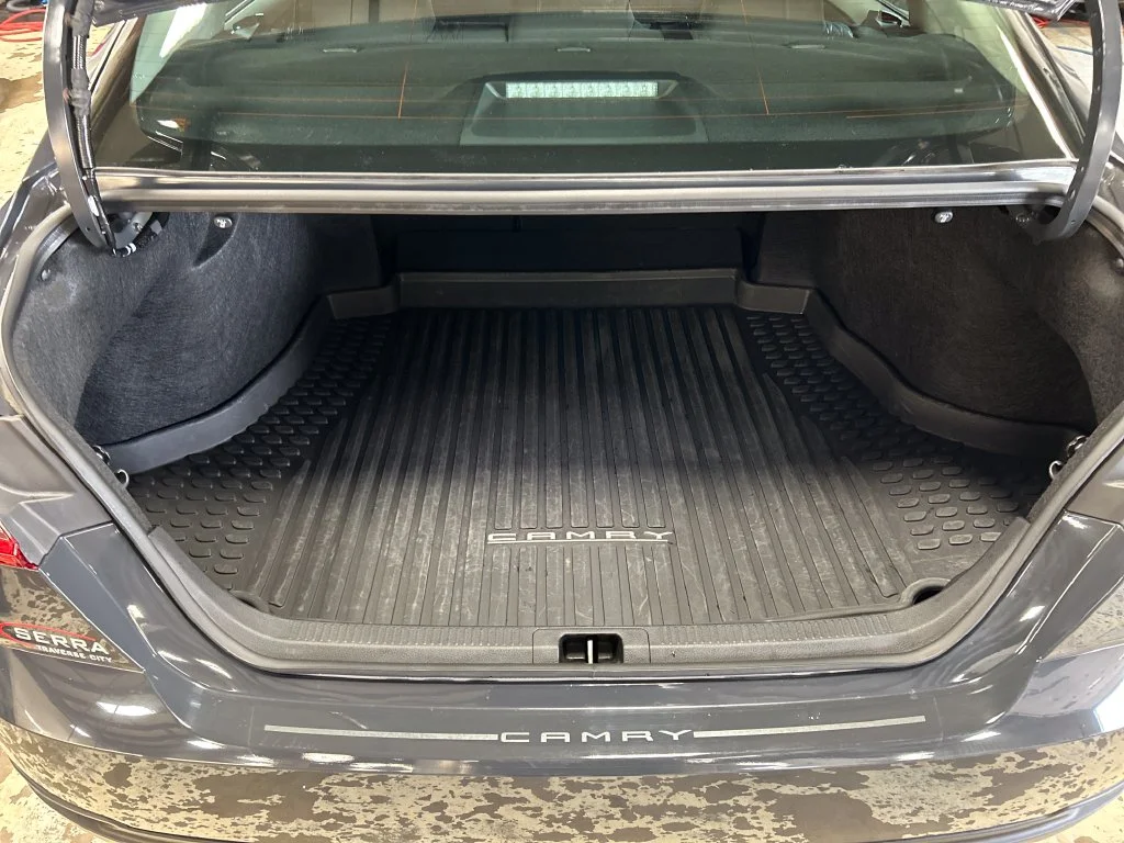 Used 2025  Toyota LE image 23