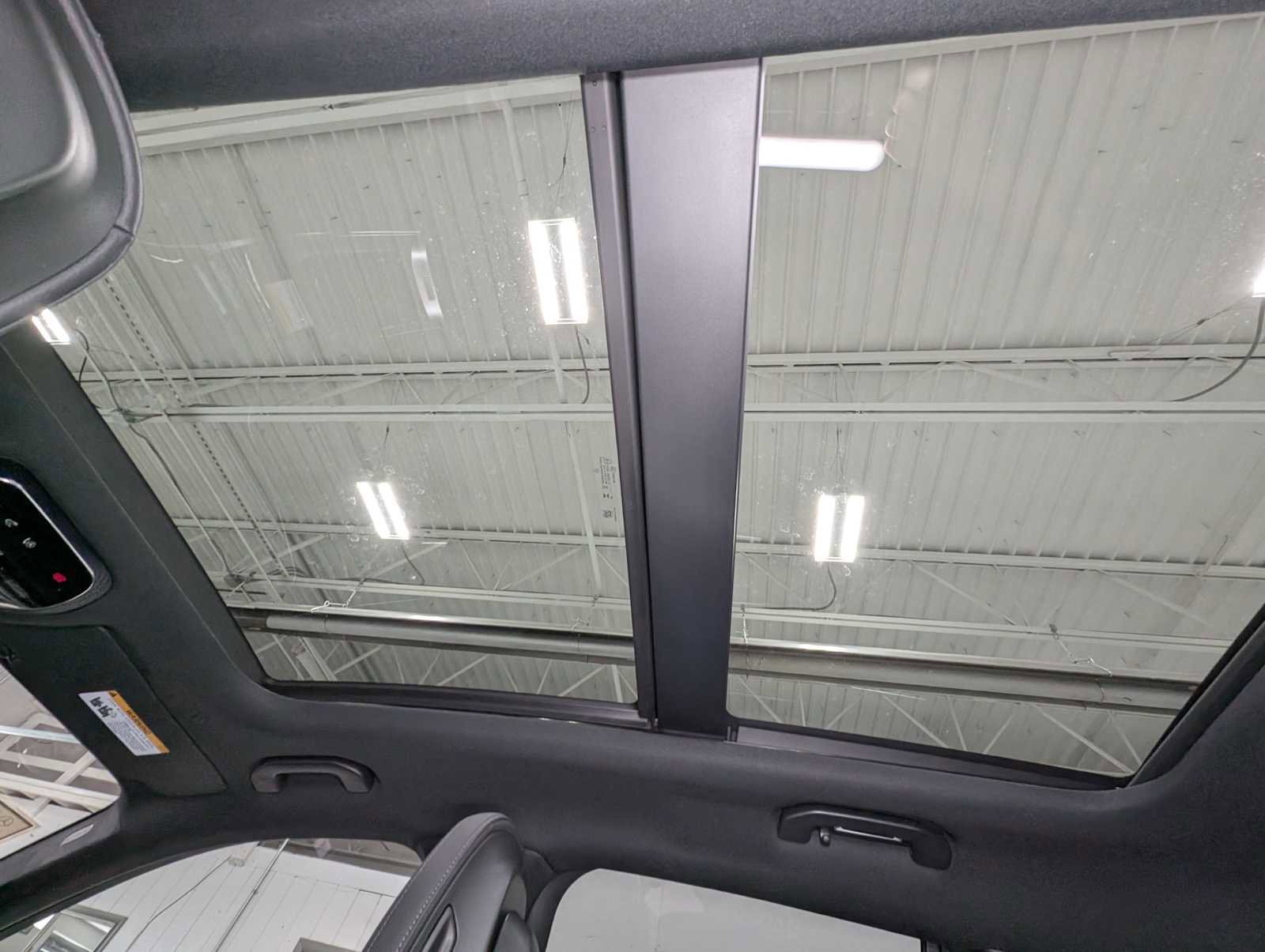 New 2026 Polar White Mercedes-Benz GLC 300 image 15