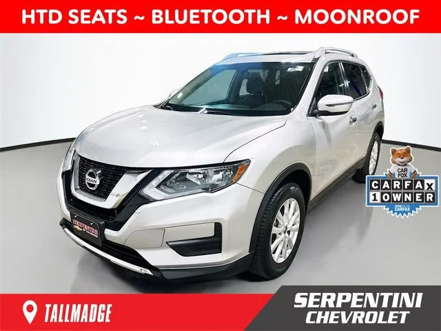 2017 Nissan Rogue SV AWD's photo