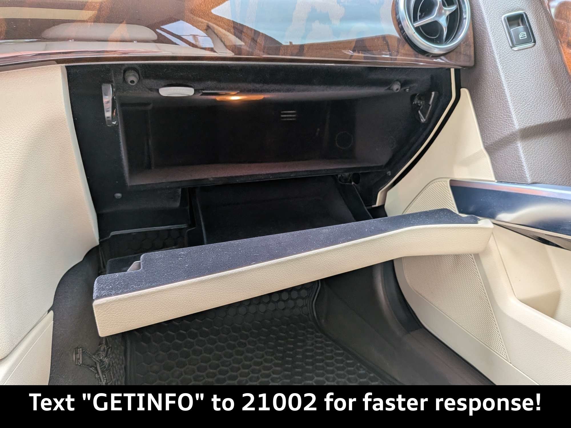 Used 2013  Mercedes-Benz GLK 350 image 27