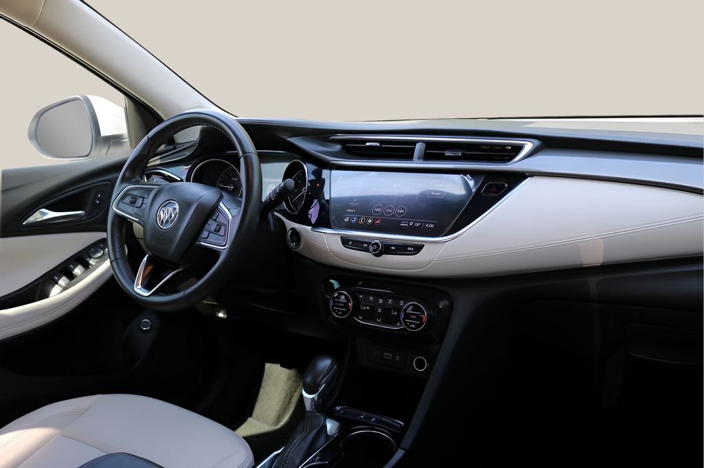 Used 2022 White Buick Select image 18