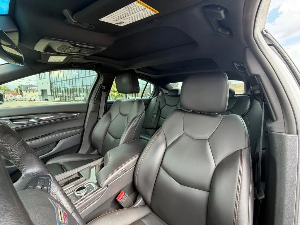 Used 2020 White Cadillac Sport image 22