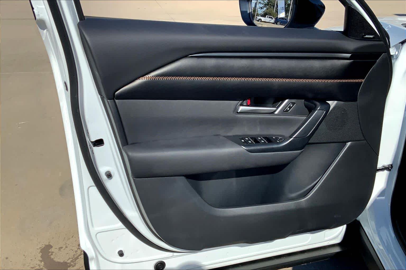 2026 Mazda CX-50 Premium - Photo 10