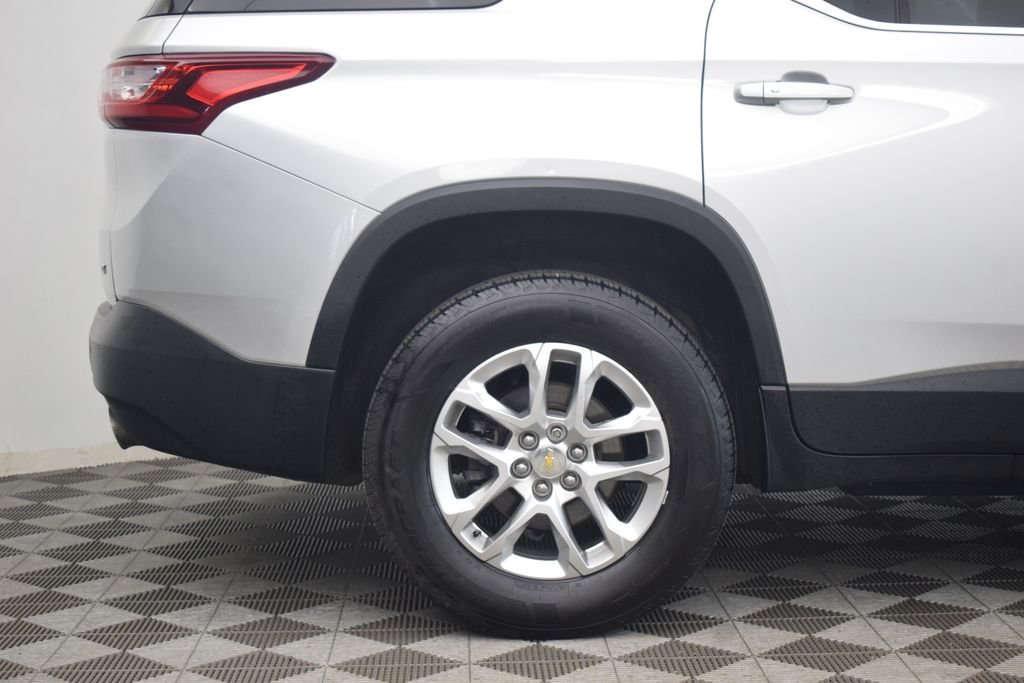 Used 2019 Silver Chevrolet LT image 27