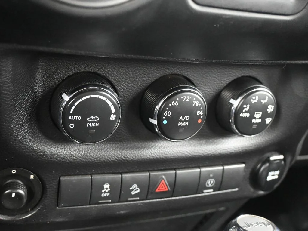 2014 Jeep Wrangler Unlimited Rubicon - Photo 18