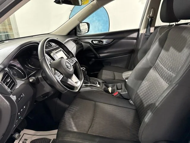 Used 2019 Gray Nissan SV image 18