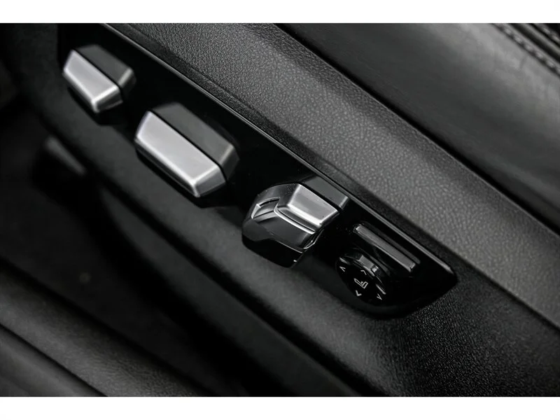 Used 2019 Black Sapphire Metallic BMW Competition image 20