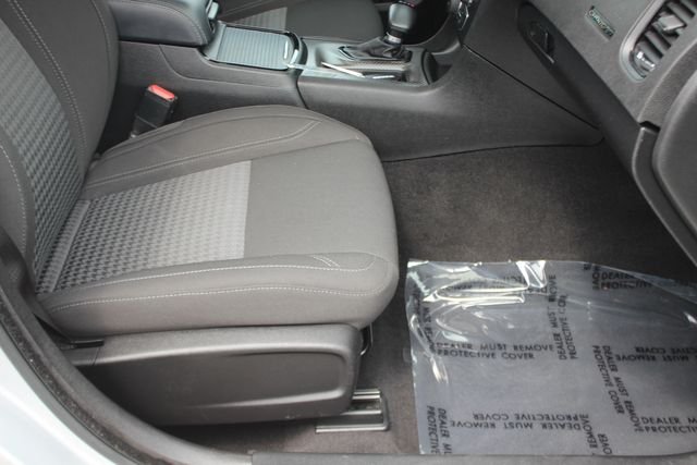 Used 2023 Silver Dodge SXT image 31