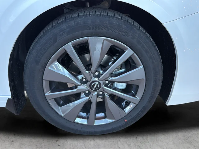 2026 Nissan Sentra SL - Photo 9