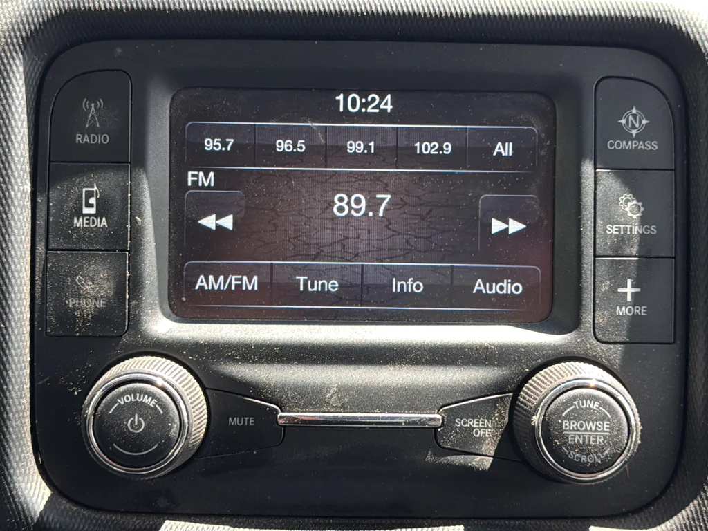 Used 2019 Blue Jeep Unlimited Sport S image 11