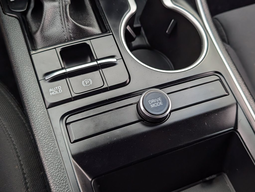 2021 Kia K5 LXS - Photo 25