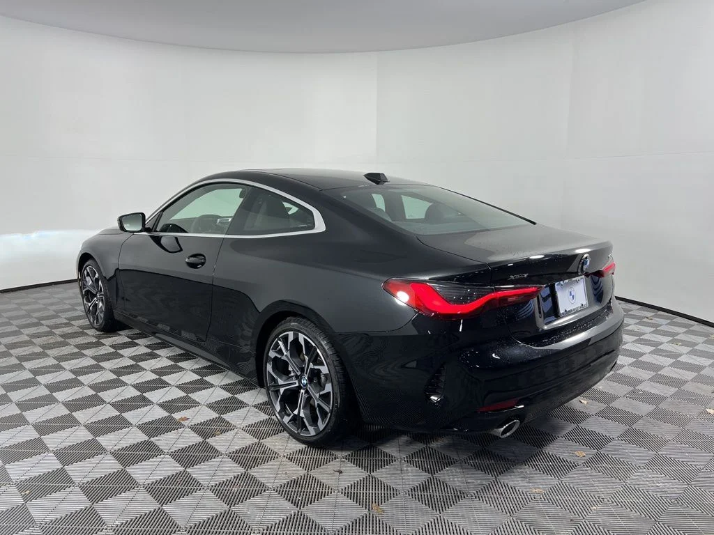 2026 BMW 4 Series 430i - Photo 8