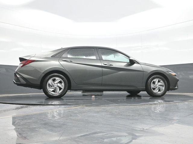 New 2026 Gray Hyundai SE image 25