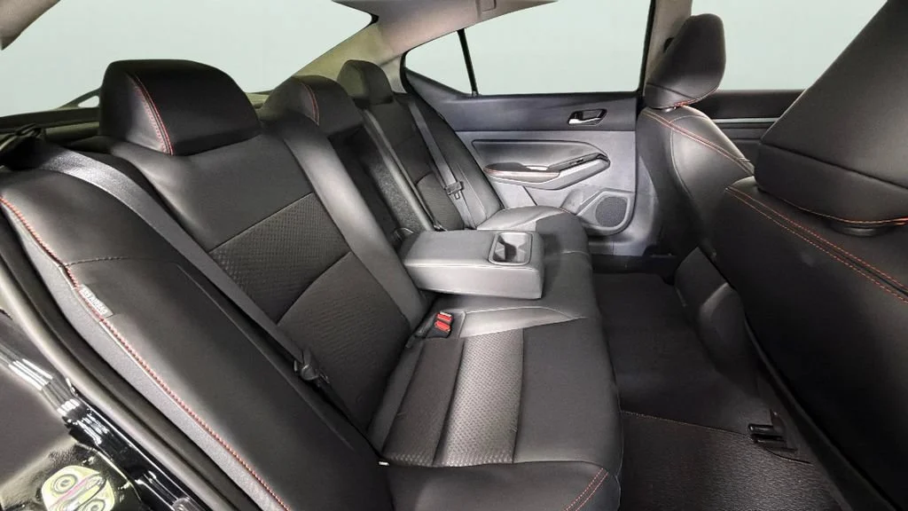 Used 2024 Black Nissan SR FWD image 30