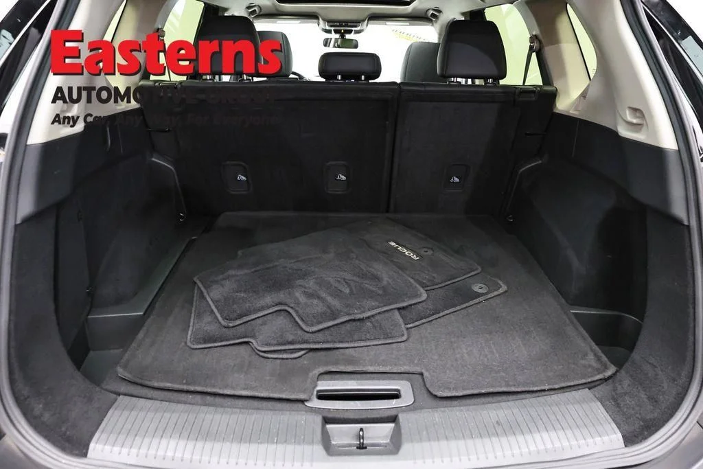 Used 2023 Black Nissan SV image 11