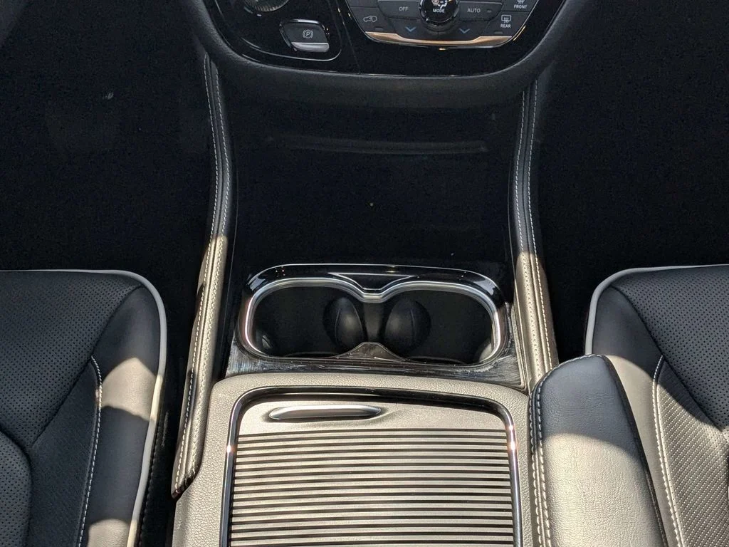 2026 Chrysler Pacifica Limited - Photo 20