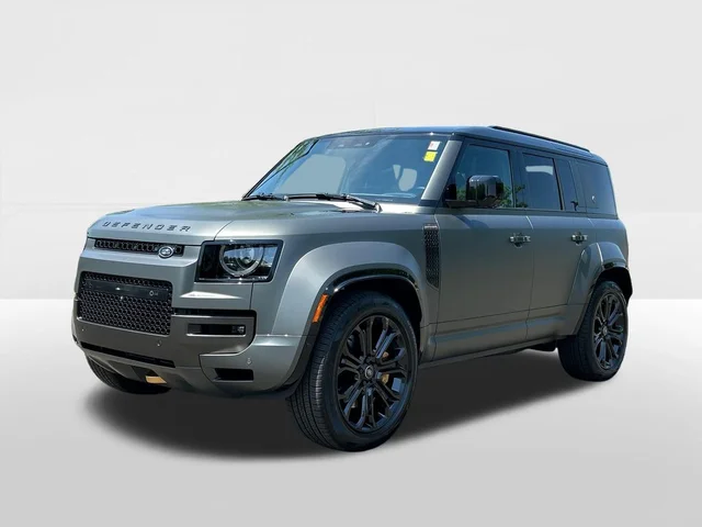 2025 Land Rover Defender 110 OCTA