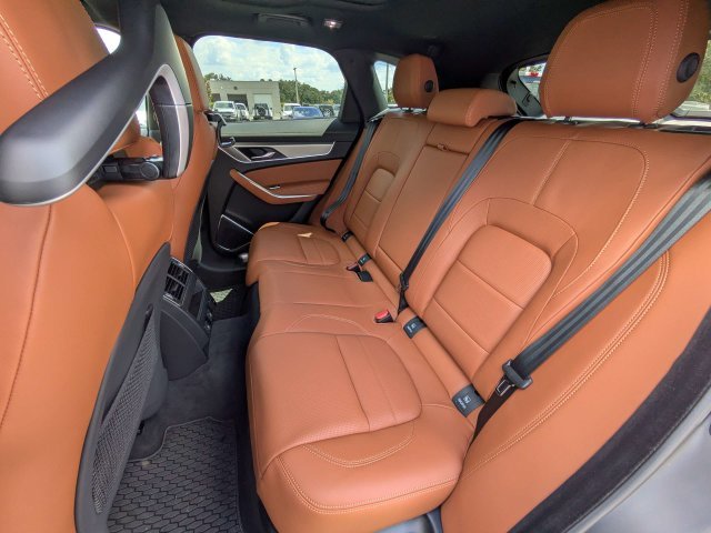 2026 Jaguar F-Pace R-Dynamic S - Photo 13