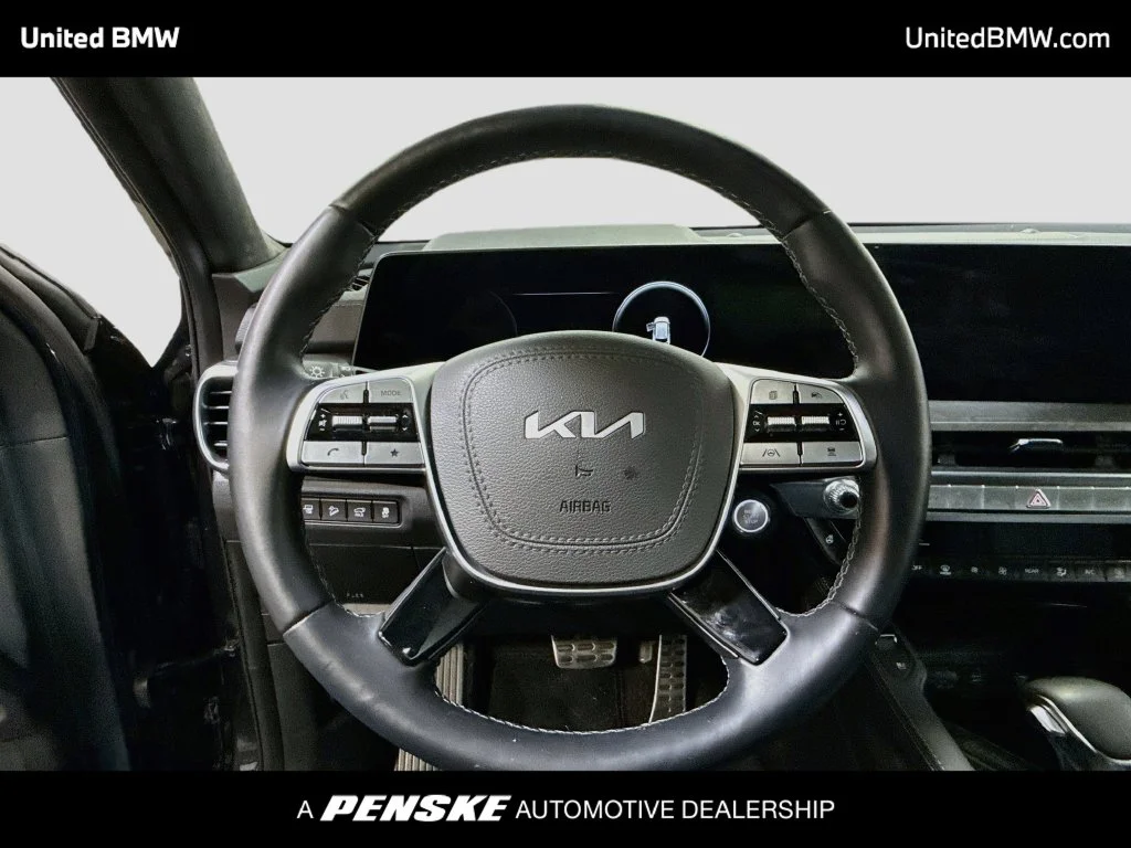 Used 2025 Panthera Metal Kia SX-Prestige X-Line image 13