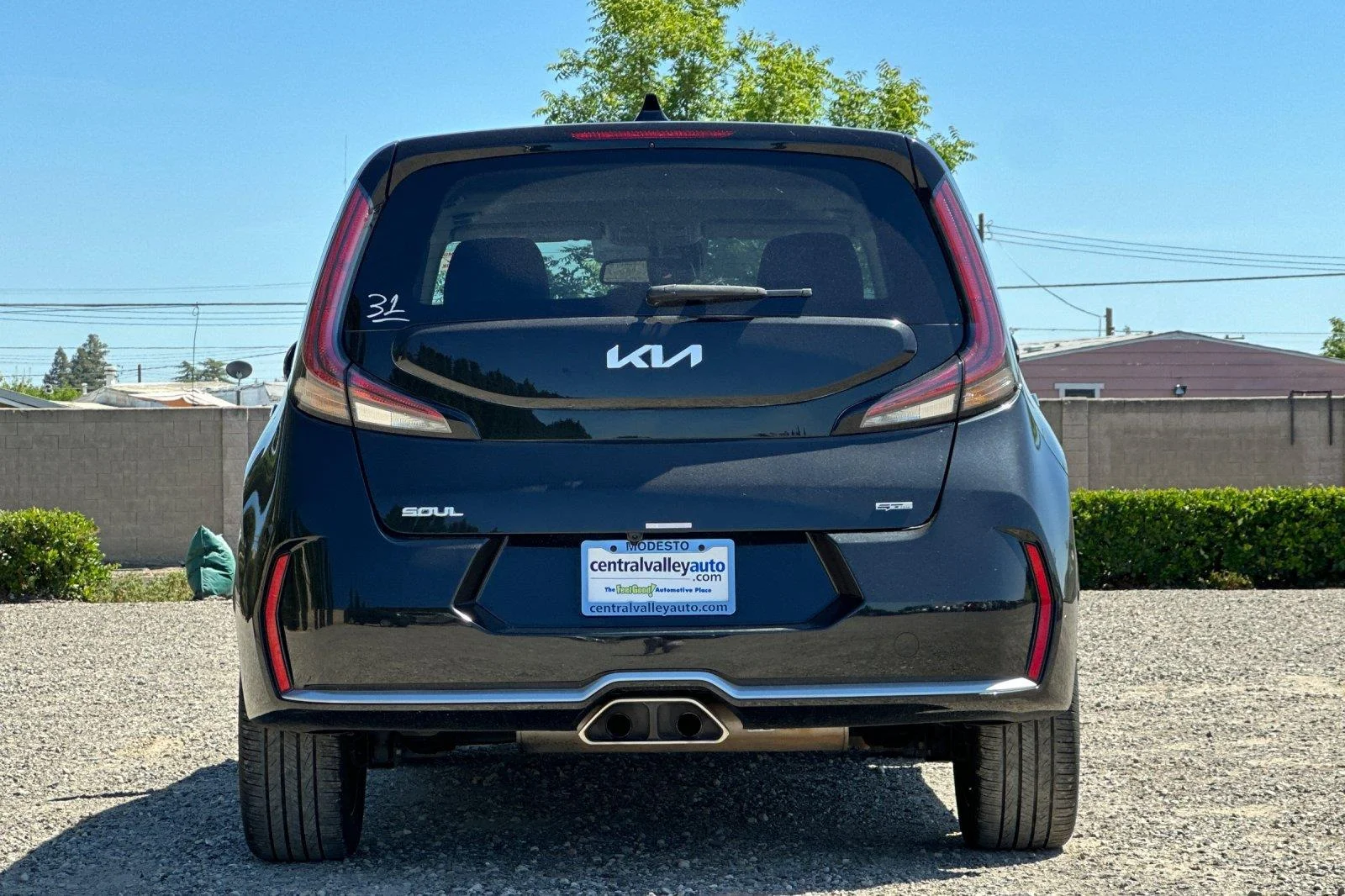 Used 2023 Fusion Black Kia GT-Line image 5