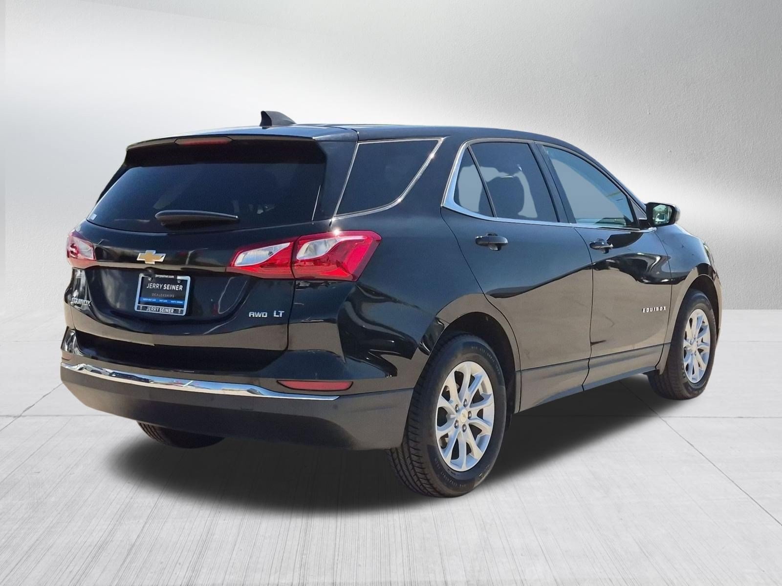 Certified Used 2020 MOSAIC BLACK METALLIC Chevrolet LT image 5